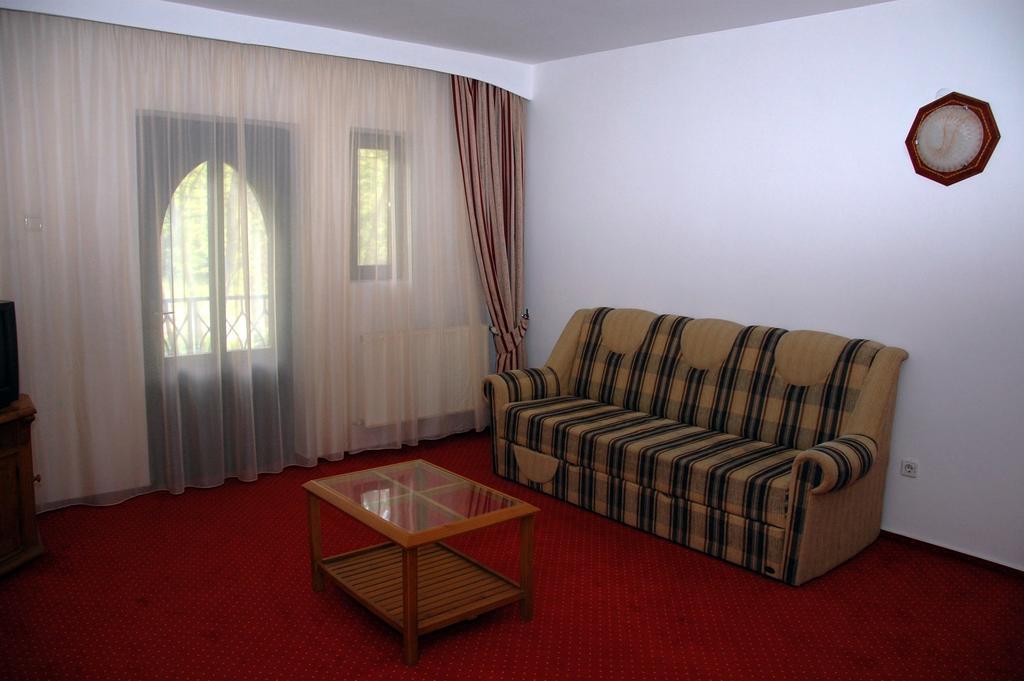 Hotel Marion Padurea Rotunda*** Reghin Esterno foto